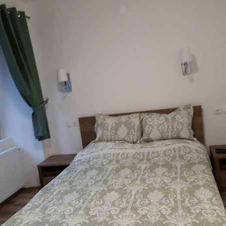 Sara House Apartment บิสตริซา ห้อง รูปภาพ