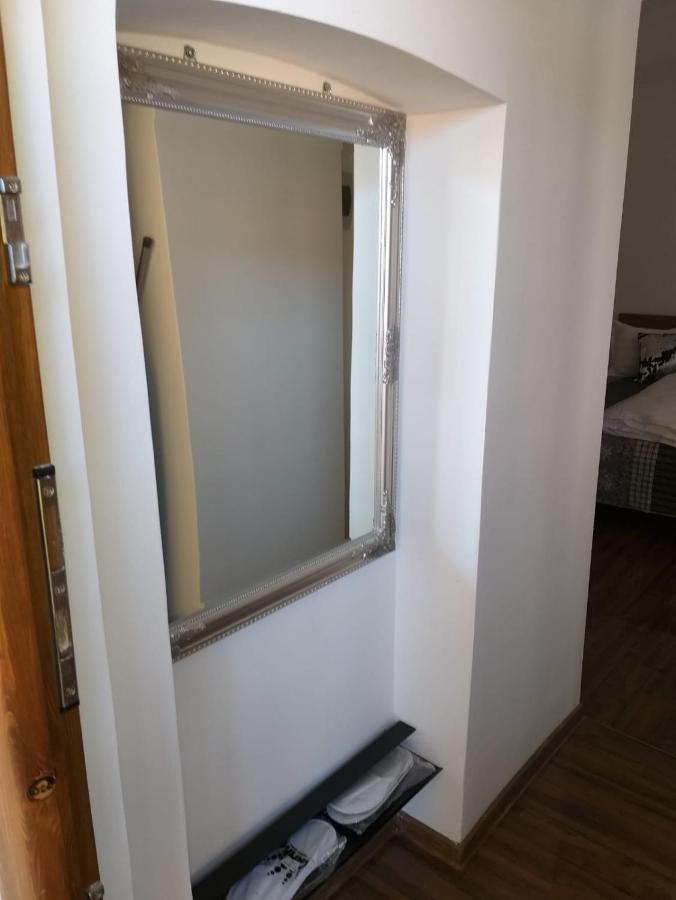 Sara House Apartment บิสตริซา ภายนอก รูปภาพ