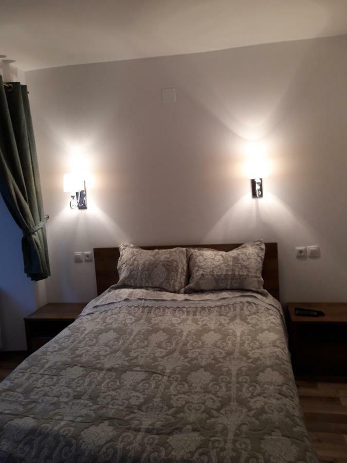 Sara House Apartment บิสตริซา ภายนอก รูปภาพ